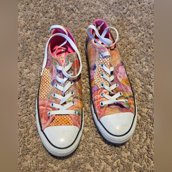 Floral Print Converse Lowtop Women's 9 - Picture 1 of 4